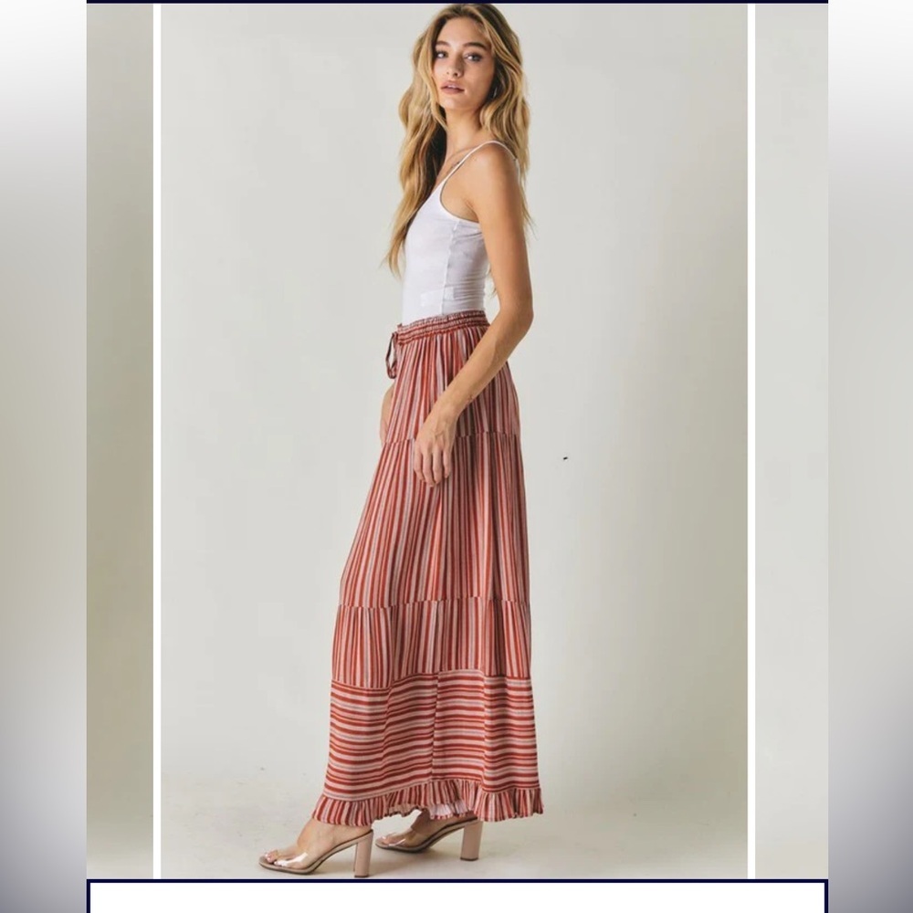 DAVI & DANI RUST STRIPE
RUFFLE CASUAL PANT sz small pockets preloved boho - Picture 5 of 13
